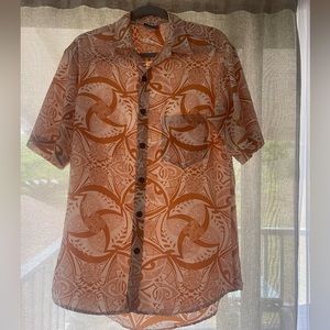 Men’s Manuhealii Button Down Size M